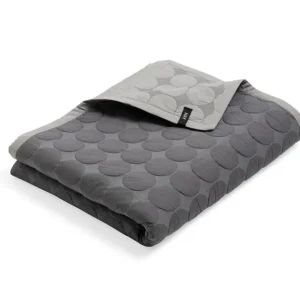 HAY – Mega Dot Sengeteppe – B195 x L245 cm – Mørkegrå – Dark Grey – Gratis frakt v:7998516 HAY – Mega Dot Sengeteppe – B195 x L245 cm – Mørkegrå – Dark Grey – Gratis frakt v:7998516