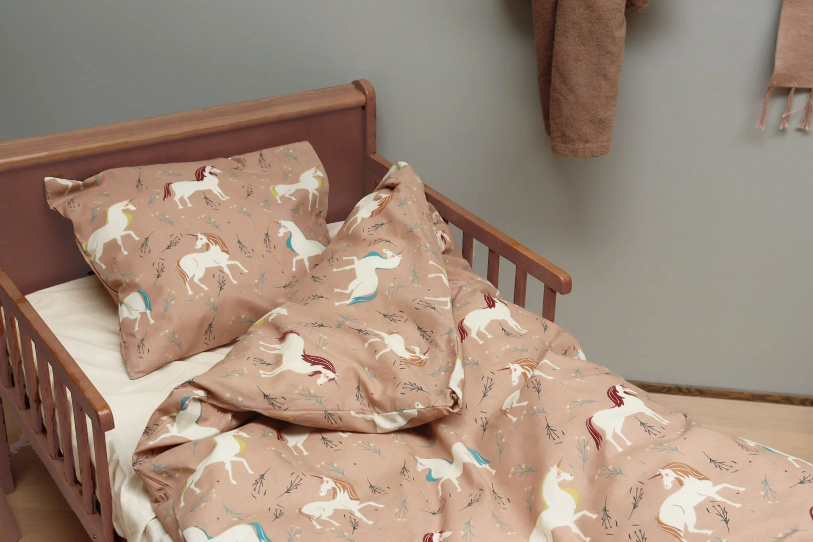 By Mats - Bed Linen Junior Size 100 x 140 cm - Dreamy Unicorn (MAT123) v:9743575