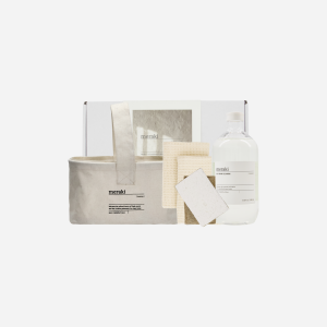 – Gift Box with Basket, Dish Cloth, Sponge & All-Round Cleaner – Beige/White – 1000 ml, 32x23x13.5 cm – Gratis frakt v:1385434