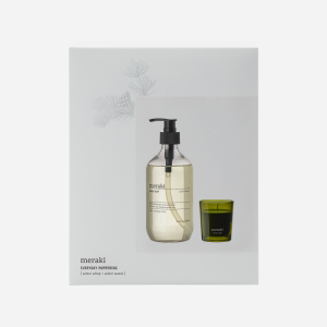 – Gift BoxCH – Winter Whisp Hand Soap & Winter Woods Candle – 490 ml/g v:4220829 – Gift BoxCH – Winter Whisp Hand Soap & Winter Woods Candle – 490 ml/g v:4220829
